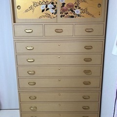 美しい螺鈿と金彩の桐箪笥(桐たんす、和ダンス、和たんす)家具 収納 