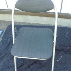 JM18721 ワンステップ折畳パイプ椅子<幅：約45cm 奥行...