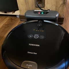 【美品】TOSHIBA お掃除ロボット　モップ機能搭載