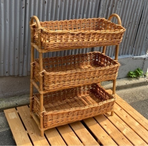 籐家具　ラック