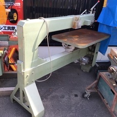 店頭引取限定】【中古】【現状販売】旭工機 万能糸のこ盤 33,000円(