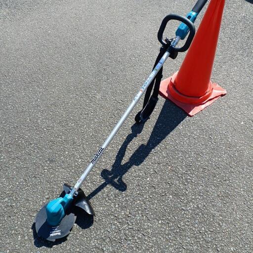 Makita 草刈り機 MUR194D 18vﾊﾞｯﾃﾘｰ駆動【joh1459】