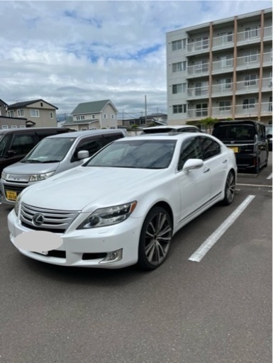 レクサス　ＬＳ600H 中期　21インチ