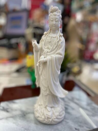 白釉観音立像 ｜愛品館千葉店