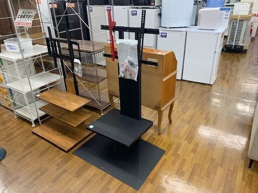 90分の無料軽トラック貸出サービス！【EQUALS】V3 WALL INTERIOR TVSTANDのご紹介