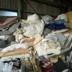 敷布団、掛け布団、毛布、座布団カーペット大量  