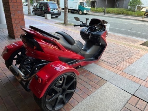 【スズキ　スカイウェイブ250Sトライク　普通免許　ノーヘル　国産トライク絶好調 スズキ スカイウェイブ250Sトライク 普通免許 ノーヘル 国産トライク絶好調