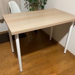 IKEAのテーブル（2024年4月購入）