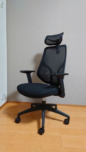 【サンワダイレクト】新品ゲーミングチェア　肘置き可動【定価25,000円】