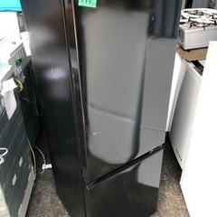 NO 171  🌈福岡市内配送設置無料✨🌈 2022年式 ハイセンス 冷蔵庫 幅49cm 175L ブラック HR-D1701B 2ドア 右開き 大容量冷蔵室122L スリム 