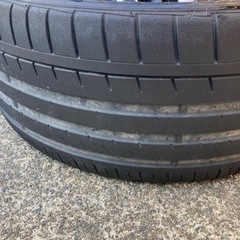 車のパーツ タイヤ、ホイール　22インチ　　255/30ZR22