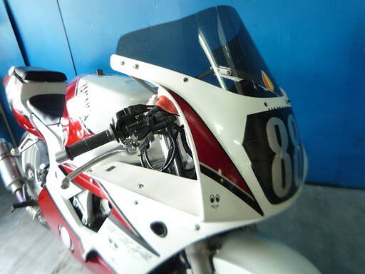 YAMAHA FZR400RR 白 格安提供車  半額配送キャンペーン 期間限定車体価格 現状渡し諸経費￥0- 横浜 P-Yard YAMAHA FZR400RR 白 格安提供車 半額配送キャンペーン 期間限定車体