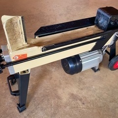 電動　薪割り機　7ｔ