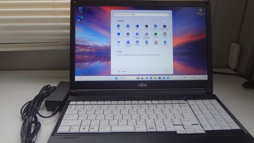 富士通 LIFEBOOK A577/S　 i5第7300U SSD2256 MEM8 Win11 MSOffice
