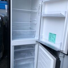 NO 171 🌈北九州市内配送設置無料✨🌈 2022年式 ハイセンス 冷蔵庫 幅49cm 175L ブラック HR-D1701B 2ドア 右開き 大容量冷蔵室122L スリム