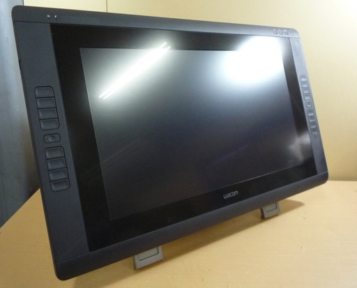 値下げ中【動作良好・液晶フィルター付】ワコム液タブ Cintiq22HD DTH2200