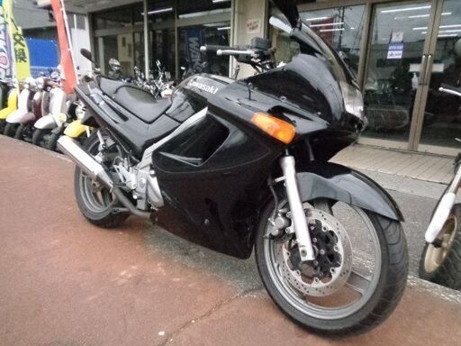 NO.5049　ＺＺＲ２５０　水冷４サイクル２気筒２５０ｃｃエンジン　ブラック　☆彡