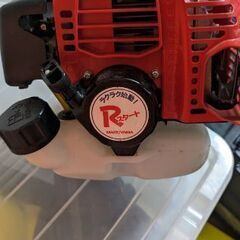 マルヤマエンジン草払機です。商談中