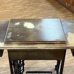 (Y) 北大前! 札幌 引取 RICCAR リッカー 足踏みミシン レトロ アンティーク ハンドクラフト 手工芸 手芸 裁縫 鉄脚 古道具 店舗什器 インテリア 1028857