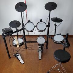 電子ドラムセットを格安でお譲りします。Alesis DM10 参考中古販売価格50000相当 電子ドラムセットを格安でお譲りします。Alesis DM10 参考中古販売価格