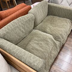 値下げしました！！MOMO NATURAL｜FOB｜三人掛けソファーのご紹介です  