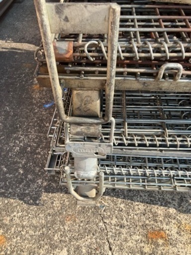 メッシュパレット　特殊農業用網カゴ