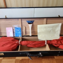 三味線、地唄、子持ち綾杉胴、紅木、桐ハードケース、バチ付