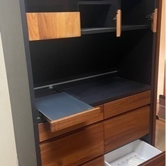 おしゃれな河口家具製作所の食器棚