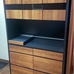 おしゃれな河口家具製作所の食器棚