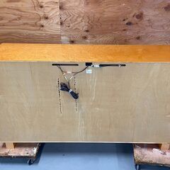 IDC大塚家具　バーズアイメープル　スプレンダー　サイドボード　リビングボード　照明付き　飾り棚　キャビネット　49