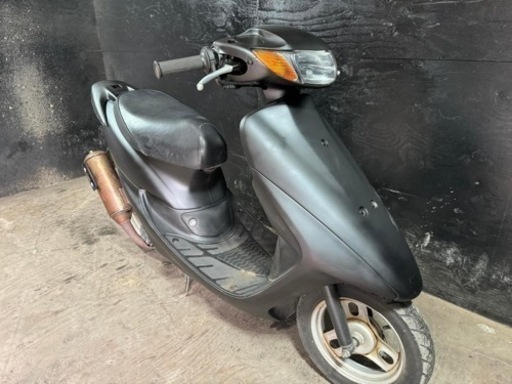 ★支払総額4.6万円★激安車、バイク販売店！関東圏内即日配送可能！ホンダ ZX仕様 黒 AF34 人気のライブディオ！ 社外チャンバー！ 社外メーター！ 社外シート！ サイスタ付き！ カスタムベース♪ ☆支払総額4.0万円☆関東圏内即日配送可能！販売実績1万台以上