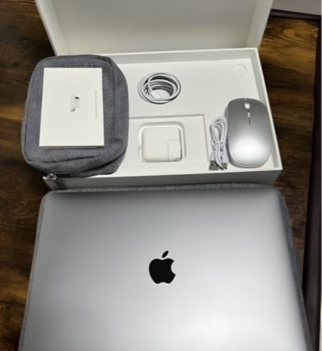 MacBook Air 2018 128GB 8GB パソコン ノートパソコン
