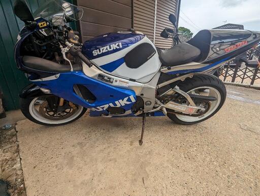 GSX-R1000 k1 6/20まで