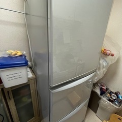 冷蔵庫　TOSHIBA あげます。