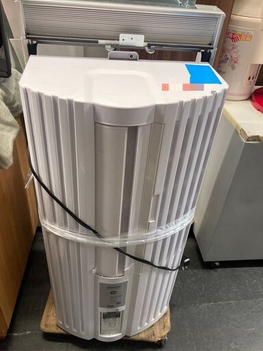 ☆美品￥24,800！トヨトミ　1.8kw窓用ルームエアコン　家電　2021年製　TIW-A180L型　【BF079】