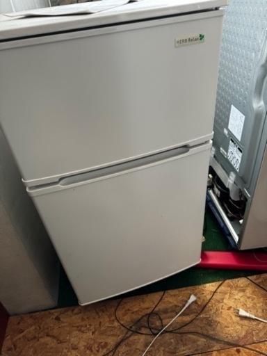 ヤマダ電気 90L　YRZ-C09B1家電 キッチン家電 冷蔵庫