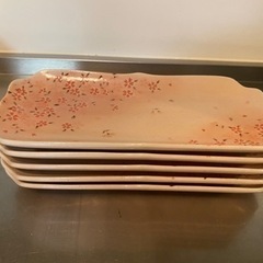 長皿　桜の模様