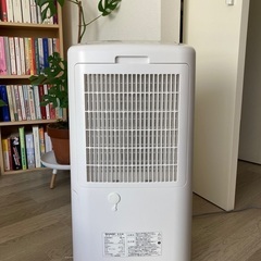 除湿機　3ヶ月間使用しました。(10回〜15回程使用)