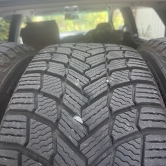 アルミホイール17インチ、スタッドレスタイヤ付き　　