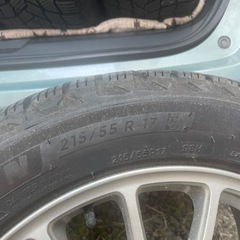 アルミホイール17インチ、スタッドレスタイヤ付き　　