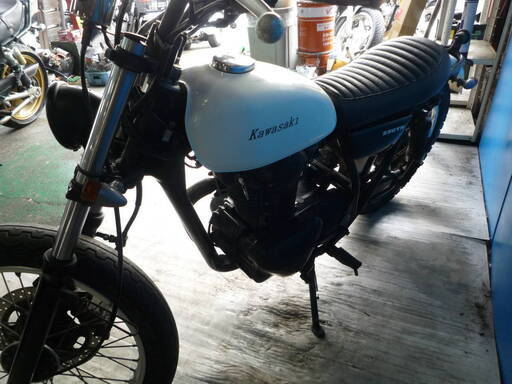KAWASAKI 250TR 白 自賠責保険加入で乗れます 半額配送キャンペーン