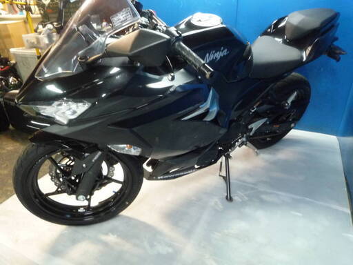 KAWASAKI ニンジャ400-2 黒 車検残R6/11月 名変で乗れます 半額