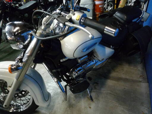 SUZUKI イントルーダー400クラッシック 白 格安提供車 車検予備検対応車 始動動画 半額配送キャンペーン 現状渡し諸経費０円 横浜 P-Yard SUZUKI イントルーダー400クラッシック 白 格安提供車 車検予備検対応