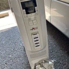 デロンギオイルヒーター　TDD0915W