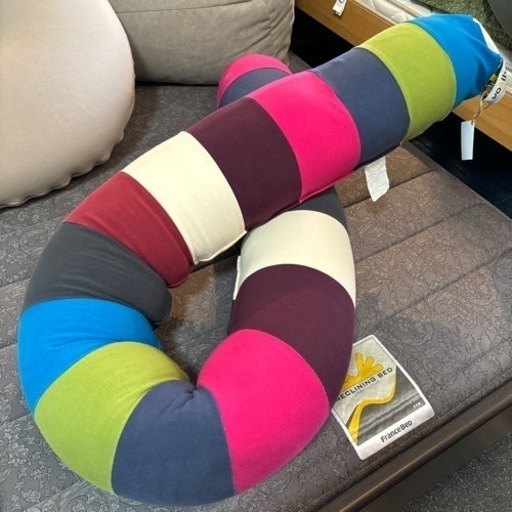 【値下げしました】 Yogibo Caterpillar Roll Long ヨギボー キャタピラー ロール ロング ビーズクッション クッション リラックス インテリア
