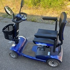 シニアカー 電動車椅子　電動車　介護用品　四輪電動車いす