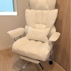 SKYE ゲーミングチェア
