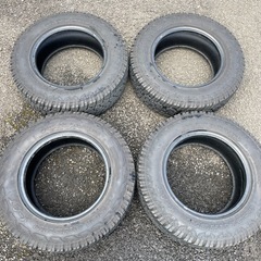 yokohama ヨコハマ GEOLANDAR ジオランダー 215/70/R16