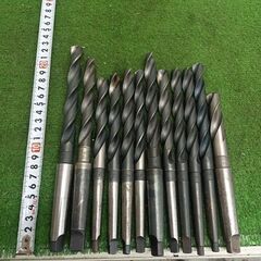 メーカー混載 テーパードリルまとめ 80本セット 重量22kg【野田愛宕店】【店頭取引限定】【中古】管理番号：ITT7NJSQ8V7G