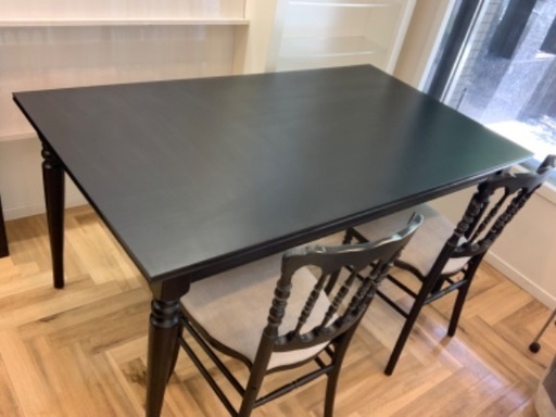 IKEAインガトループテーブル